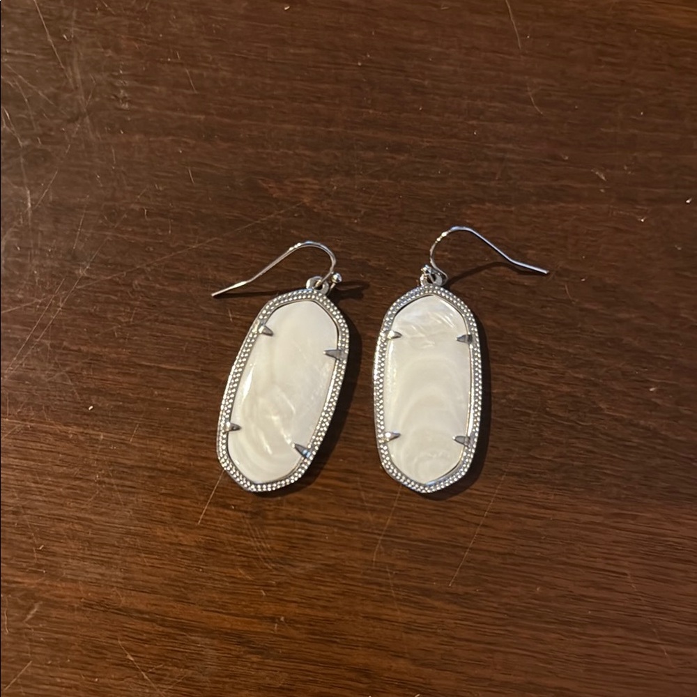 Kendra Scott “Elle” earrings in white and silver